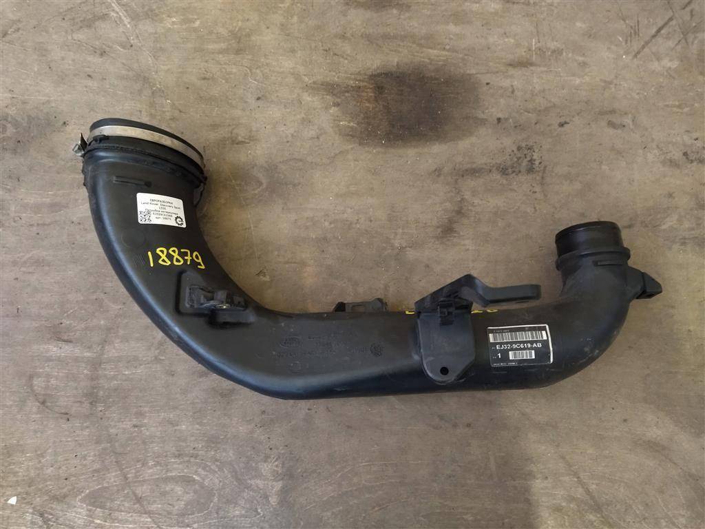 патрубок интеркулера Land Rover Discovery Sport 1 поколение L550 2016, 2.0 л., дизель, АКПП, передний привод, LR049679, EJ329C619AB, LR049679 - фото №1
