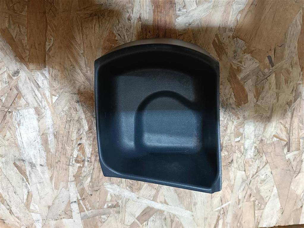 Вещевой лоток Mercedes-Benz E-Класс W213/S213/C238/A238 W213 2017, 2.0 л., CDi, дизель, АКПП, передний привод, A2137277000, A2137277000 - фото №1