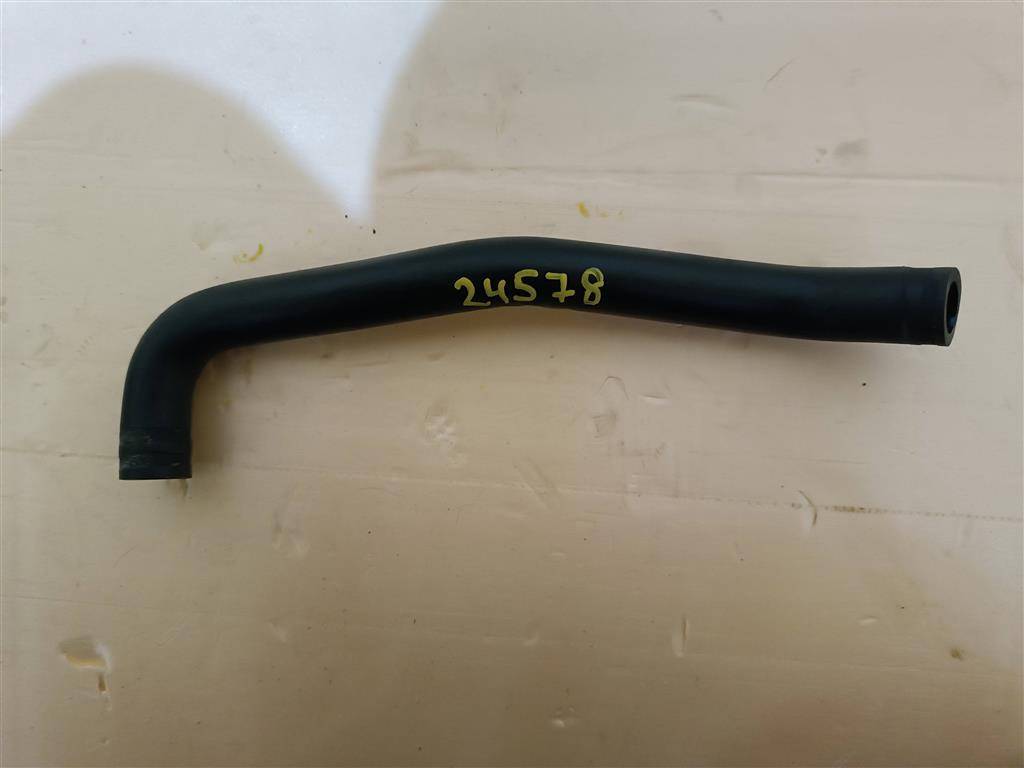 патрубок вентиляции картера Volvo XC90 2 поколение 2019, 2.0 л., дизель, АКПП, передний привод, 31480380, 31480380 - фото №1