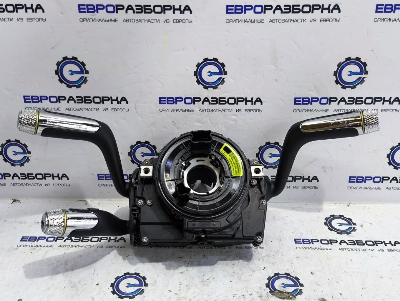 переключатель подрулевой (стрекоза) Bentley Continental GT 3 поколение 2023, 4.0 л., CVD, бензин, АКПП, красный, купе, полный привод, правый руль, 3SD907129AJ - фото №1