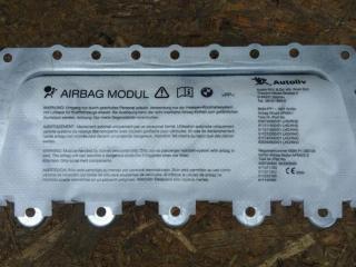 подушка безопасности коленная BMW M6 Gran Coupe F06 [рестайлинг] 2017, 4.4 л., бензин, АКПП, передний привод, 9147023, 9147023, 72129147023
