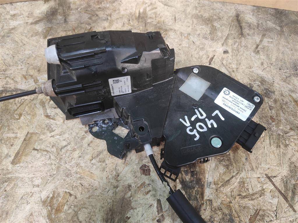 замок двери передней левой Land Rover Range Rover 4 поколение L405 2015, 4.4 л., дизель, АКПП, полный привод, правый руль, CK52203A29TF - фото №1