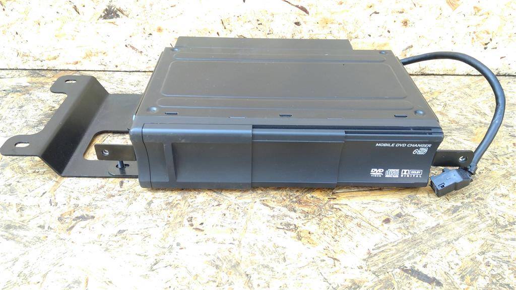 DVD Bentley Continental Flying Spur 1 поколение 2012, 6.0 л., бензин, АКПП, серый, передний привод, 3W5035123D, 3W5035123D - фото №1