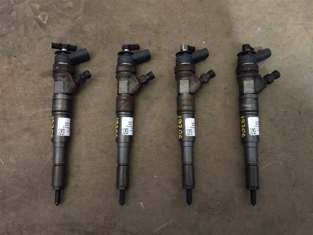форсунка BMW 3 серия E90/E91/E92/E93 E90 2006, 2.0 л., дизель, АКПП, передний привод, 7794435, 7794435, 0445110209, 13537794435, 13537794555, 7794555 - фото №1