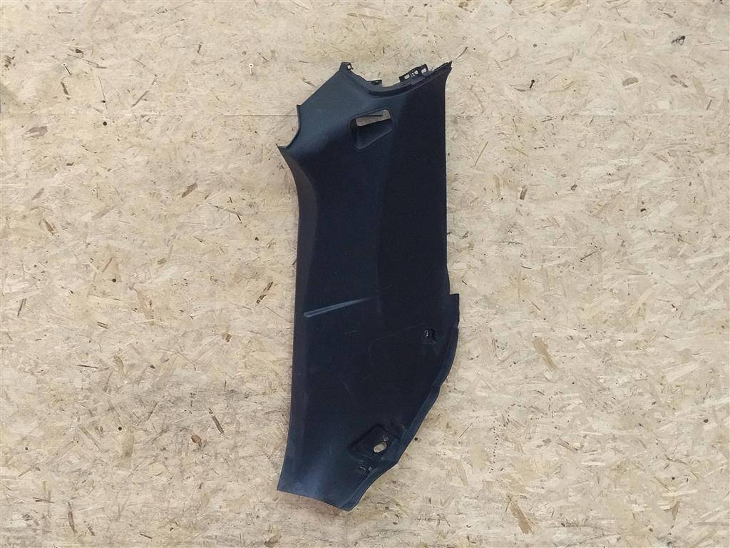 обшивка стойки Maserati Levante 1 поколение M161 2017, 3.0 л., дизель, АКПП, передний привод, 670040379, 670040379 - фото №1