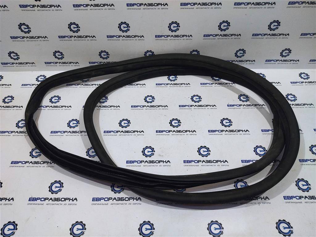 уплотнитель двери Mercedes-Benz GLE Coupe C292 2016, 3.0 л., дизель, АКПП, передний привод, A2926970051, A2926970051, A29269700519G44 - фото №1