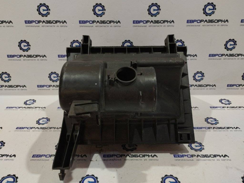 корпус воздушного фильтра Lexus RX 4 поколение 2017, 3.0 л., бензин, АКПП, передний привод, 17700-31B30, 1770031B30 - фото №1