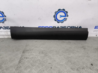 молдинг двери задней правой Maserati Levante 1 поколение M161 2019, 3.0 л., бензин, АКПП, 670035237