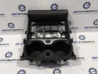 подстаканник BMW 1 серия F40 2021, 2.0 л., бензин, АКПП, хетчбэк 5 дв., правый руль, 51167951771, 7951771