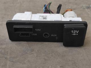 разъем AUX / USB Land Rover Discovery Sport 1 поколение L550 2017, 2.0 л., дизель, АКПП, передний привод, FK7219C166BC, LR061057, T2H6973, T2H22664, FK7219C166BD, LR085516, FK7219C166BD