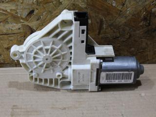 моторчик стеклоподъемника Land Rover Discovery 4 поколение L319 2012, 3.0 л., дизель, АКПП, передний привод, правый руль, AH2215B553AA, AH2215B553AA