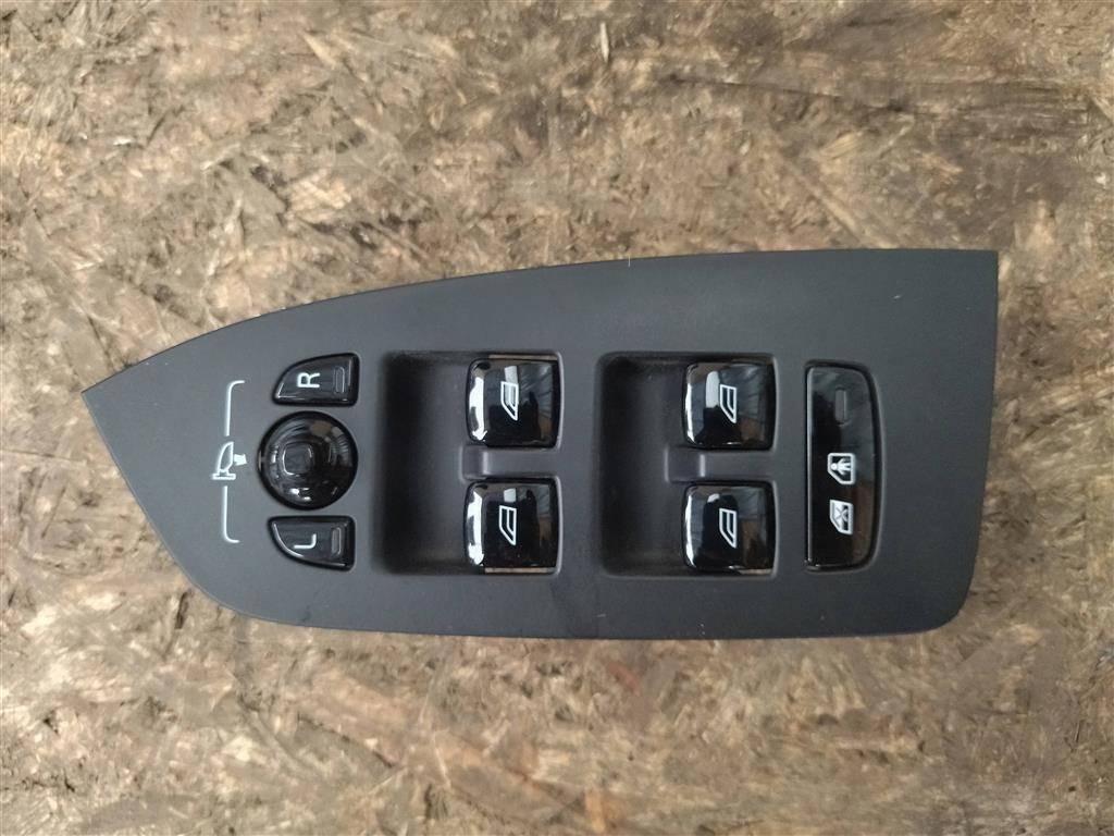 блок управления стеклоподъемниками Volvo XC90 2 поколение 2019, 2.0 л., дизель, АКПП, передний привод, 31433927, 31433927 - фото №1