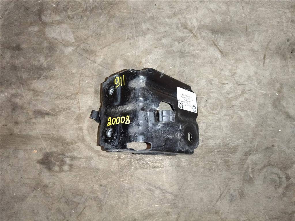 кронштейн (крепление) Porsche 911 991 2014, 3.4 л., бензин, АКПП, задний привод, 99150471501, 99150471501 - фото №1