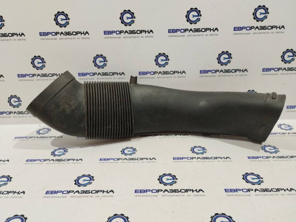 воздуховод (дефлектор) радиатора BMW X6 F16 2015, 3.0 л., D, N57 D30 C, дизель, АКПП, внедорожник 5 дв., полный привод, 8514007, 13718514007 - фото №1