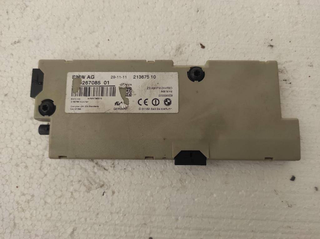 усилитель антенны BMW 6 серия F06/F12/F13 F13 2012, 4.4 л., i, N63 B44 C, бензин, АКПП, купе, задний привод, 652, 9267085, 9267085 - фото №1