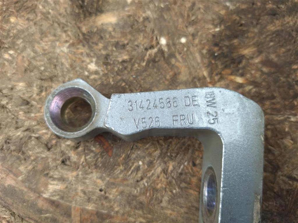 петля двери Volvo XC90 2 поколение 2019, 2.0 л., дизель, АКПП, передний привод, 31424586, 31424586 - фото №1