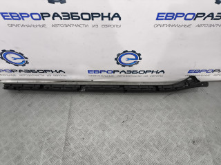 Кронштейн крепления порога Bentley Continental GT 3 поколение 2023, 4.0 л., CVD, бензин, АКПП, красный, купе, полный привод, правый руль, 3SD853923, 3SD853923B, 3SD853923D