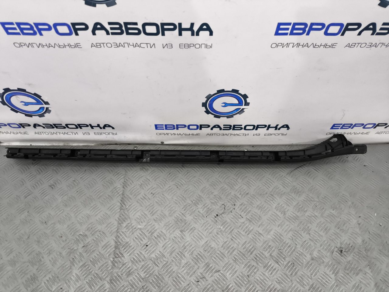 Кронштейн крепления порога Bentley Continental GT 3 поколение 2023, 4.0 л., CVD, бензин, АКПП, красный, купе, полный привод, правый руль, 3SD853923, 3SD853923B, 3SD853923D - фото №1
