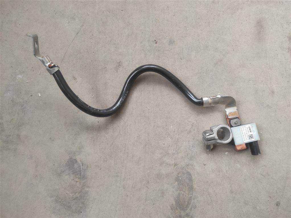 минусовой провод аккумулятора BMW X5 F15 2015, 4.0 л., дизель, АКПП, передний привод, 61216819309, 61216819309, 61219329739, 61219329885, 61219380966, 9329885 - фото №1