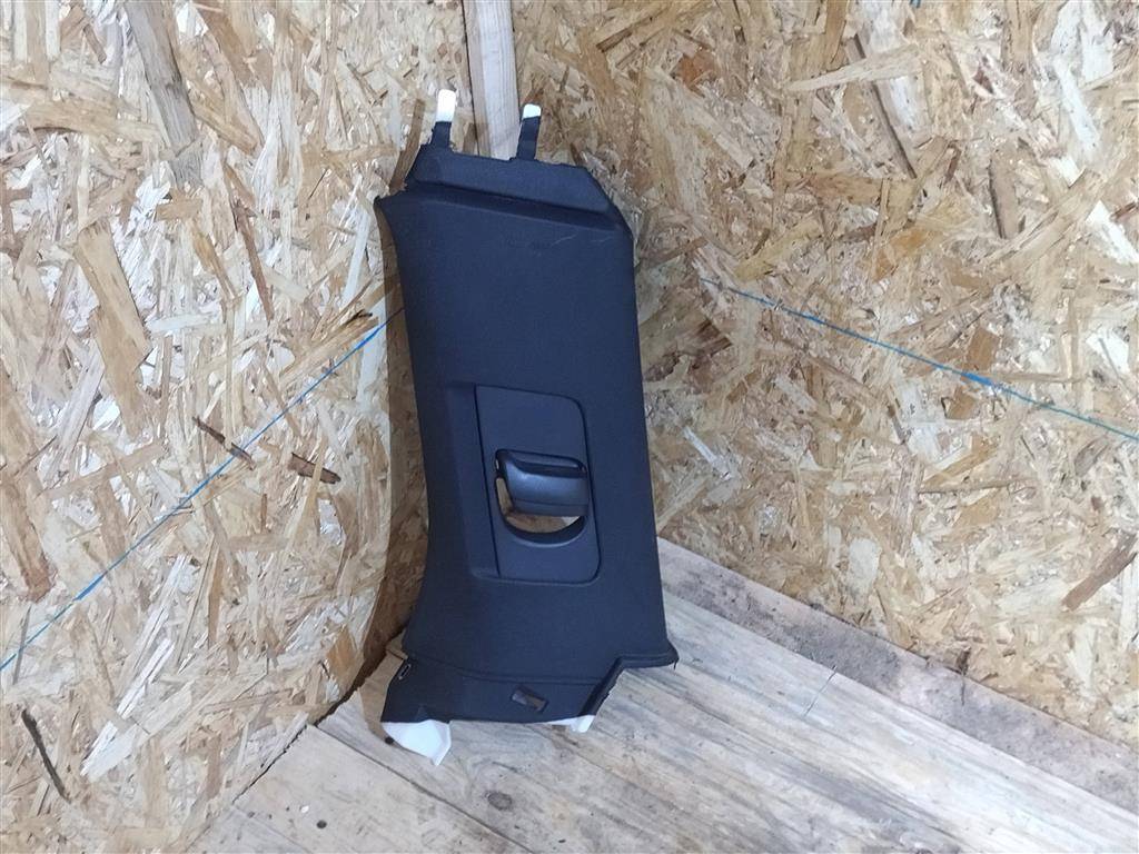 обшивка стойки Volvo XC90 2 поколение 2019, 2.0 л., бензин, АКПП, передний привод, 31463322, 31463322 - фото №1