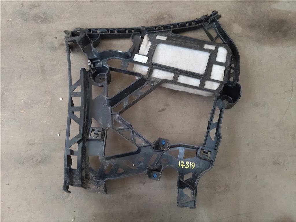 крепление бампера Mercedes-Benz GLS-Класс X166 2018, 3.0 л., CDi, дизель, АКПП, передний привод, A1668854100, A1668854100 - фото №1