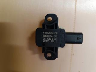 датчик удара Jeep Grand Cherokee 4 поколение [рестайлинг] WK2 2016, 3.0 л., АКПП, передний привод, A1668210351, 56054084AA, 56054084AA, 130809703