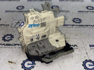 замок двери передней правой Audi Q7 4L [рестайлинг] 2011, 3.0 л., TDi, дизель, АКПП, передний привод, 8J1837016C