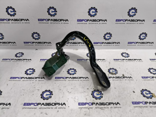 петля крышки багажника Bentley Bentayga 1 поколение [рестайлинг] 4V1 2023, 4.0 л., TFSI, DCU, бензин, АКПП, темно-зеленый перламутр, внедорожник 5 дв., полный привод, правый руль, 4M0827299C