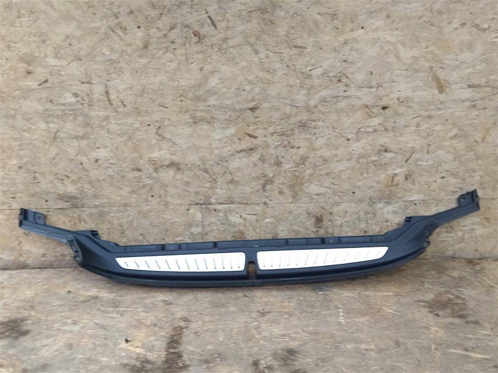 накладка внутренняя на заднюю панель кузова BMW 6 GT G32 2017, 3.0 л., дизель, АКПП, полный привод, правый руль, 51477377741, 51477377741 - фото №1