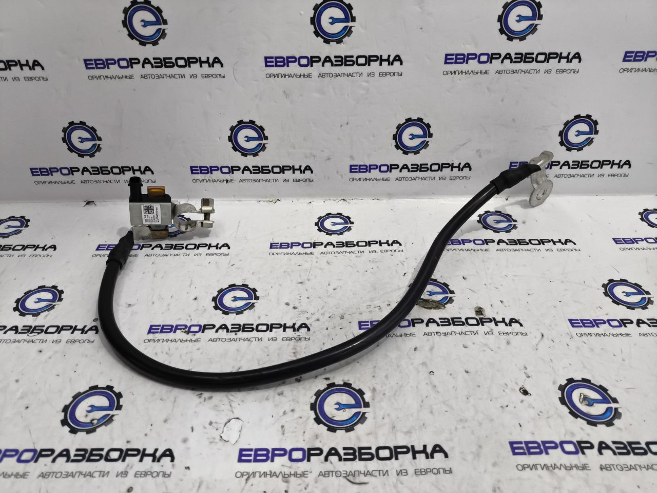 клемма аккумулятора минус Bentley Continental GT 3 поколение 2023, 4.0 л., CVD, бензин, АКПП, красный, купе, полный привод, правый руль, 3SA915181 - фото №1