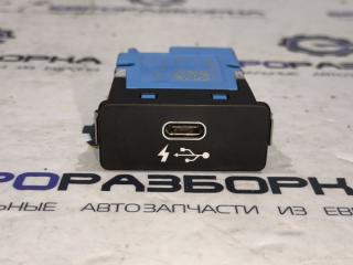 разъем AUX / USB BMW 1 серия F40 2021, 2.0 л., бензин, АКПП, хетчбэк 5 дв., правый руль, 84108711939, 8711939