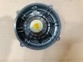 динамик высокочастотный (пищалка) Land Rover Discovery 4 поколение L319 2012, 3.0 л., дизель, АКПП, передний привод, правый руль, LR029720, BH2218808EA, LR029720, LR057788, BH2218808EB - фото №2