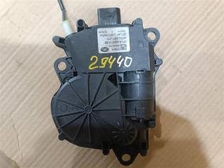 активатор замка багажника Land Rover Range Rover 4 поколение L405 2014, 4.4 л., дизель, АКПП, полный привод, правый руль, CPLA442A66BD, LR072585, CPLA442A66BF, CPLA404C10BB, CPLA404C10BB, CPLA442A66AB, LR034349, LR048310, LR034341