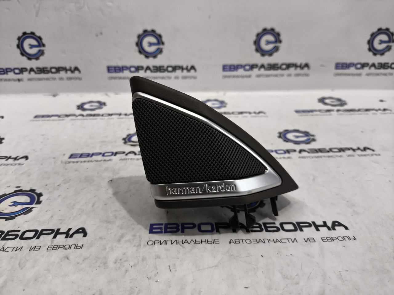 динамик Mercedes-Benz CLS-Класс C218/X218 W218 2013, 3.0 л., CDi, дизель, АКПП, передний привод, A2128201002, A2187200148 - фото №1