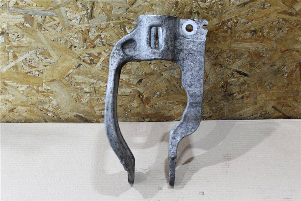 вилка амортизатора Land Rover Range Rover 4 поколение L405 2014, 4.4 л., дизель, АКПП, полный привод, правый руль, CPLA3463AB, CPLA3463AC, LR105283, CPLA3463AA, LR038819, CPLA3463AB - фото №1