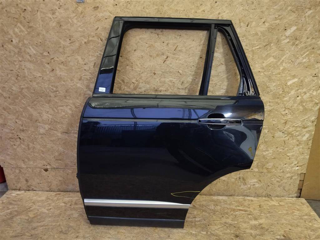 дверь задняя левая Land Rover Range Rover 4 поколение L405 2013, 4.4 л., дизель, АКПП, полный привод, правый руль, LR036403, LR036403, CK5224631AA - фото №1