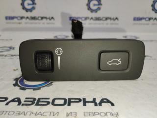 кнопка открытия багажника Volvo XC40 1 поколение 2020, 1.5 л., бензин, denim blue, правый руль, 31443873