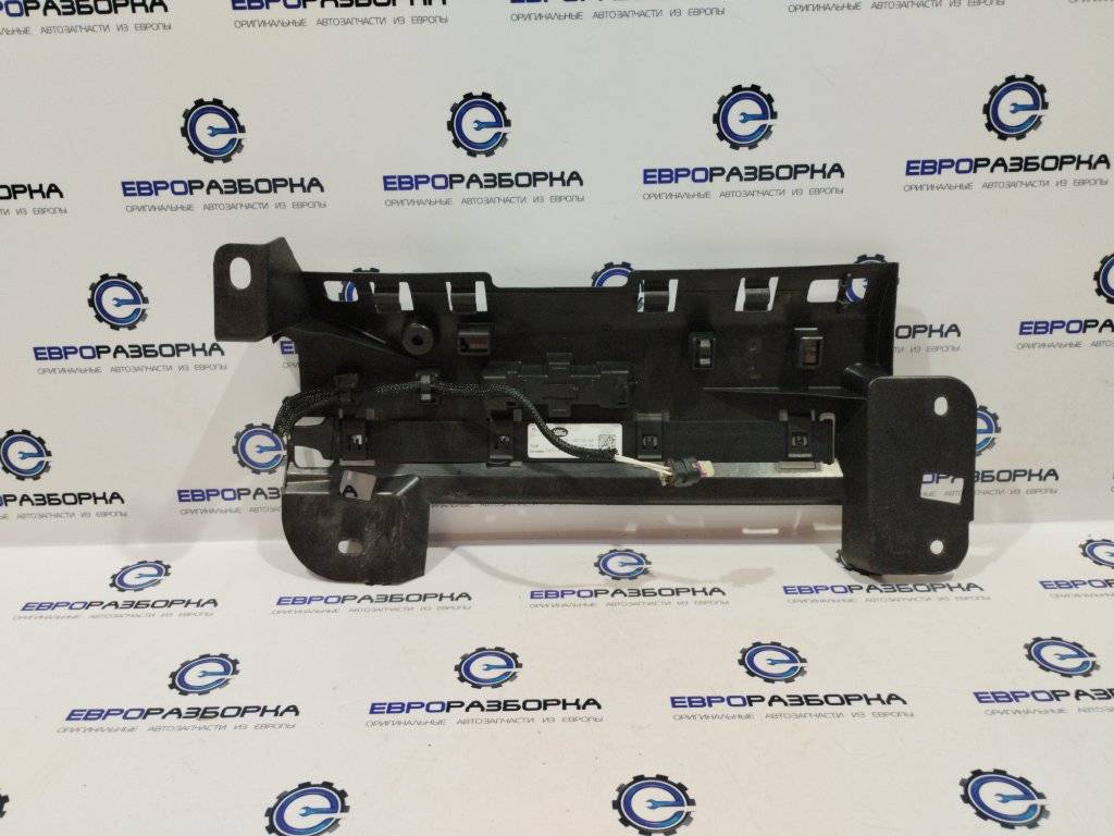 Система комфортного доступа Land Rover Range Rover 4 поколение L405 2015, 4.4 л., дизель, АКПП, полный привод, правый руль, GK5214E108AA - фото №1