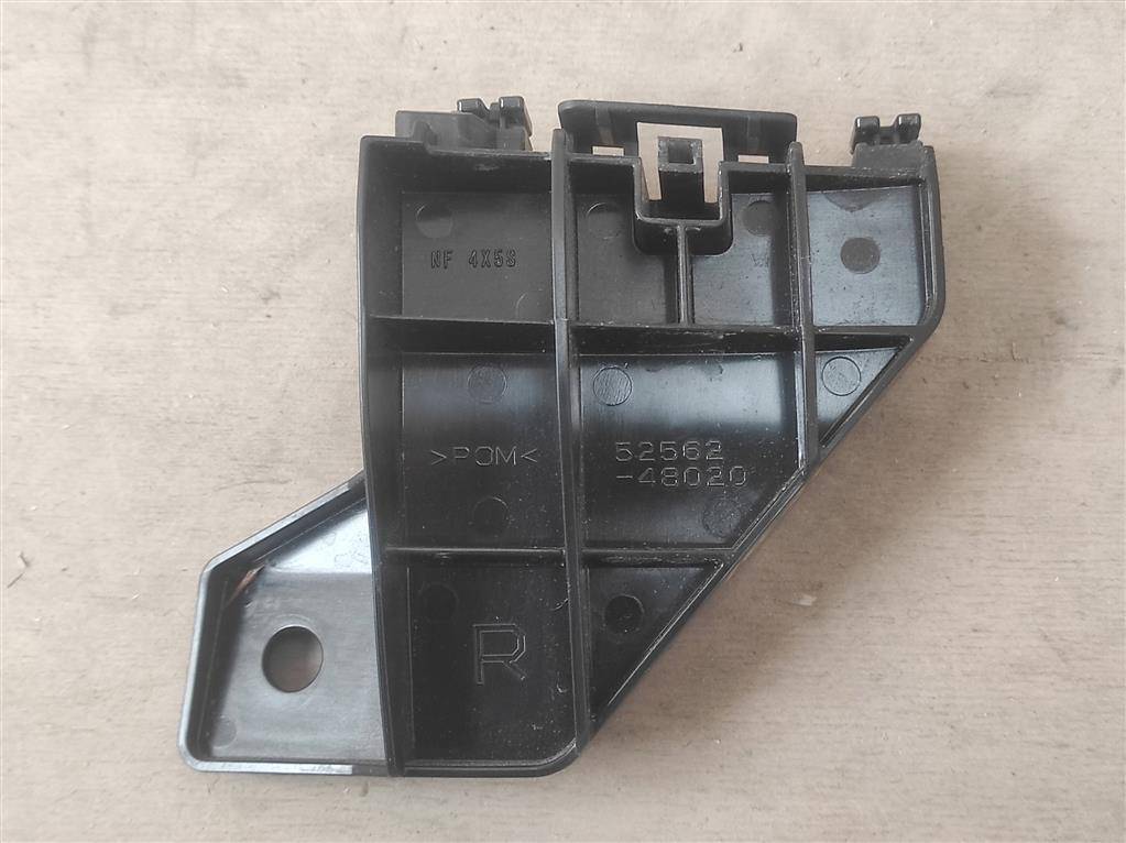 крепление бампера Lexus RX 4 поколение 2017, 3.0 л., бензин, АКПП, передний привод, 5256248020, 5256248020 - фото №1