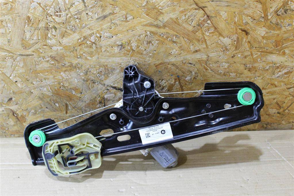 стеклоподъемник задний левый Jaguar XE 1 поколение X760 2015, 2.0 л., дизель, АКПП, передний привод, GX7327001AC, T4N13877, T4N19513, T4N29083, T2H1314, T2H1314, GX7327001AB - фото №1