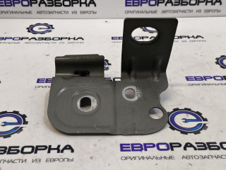 крепление ( кронштейн ) крыла Audi Q7 4M [2-й рестайлинг] 4M 2025, 3.0 л., TFSI, DCB, бензин, АКПП, y9t metallic mythical black, внедорожник 5 дв., полный привод, правый руль, 4M0821167A, 4M0821167