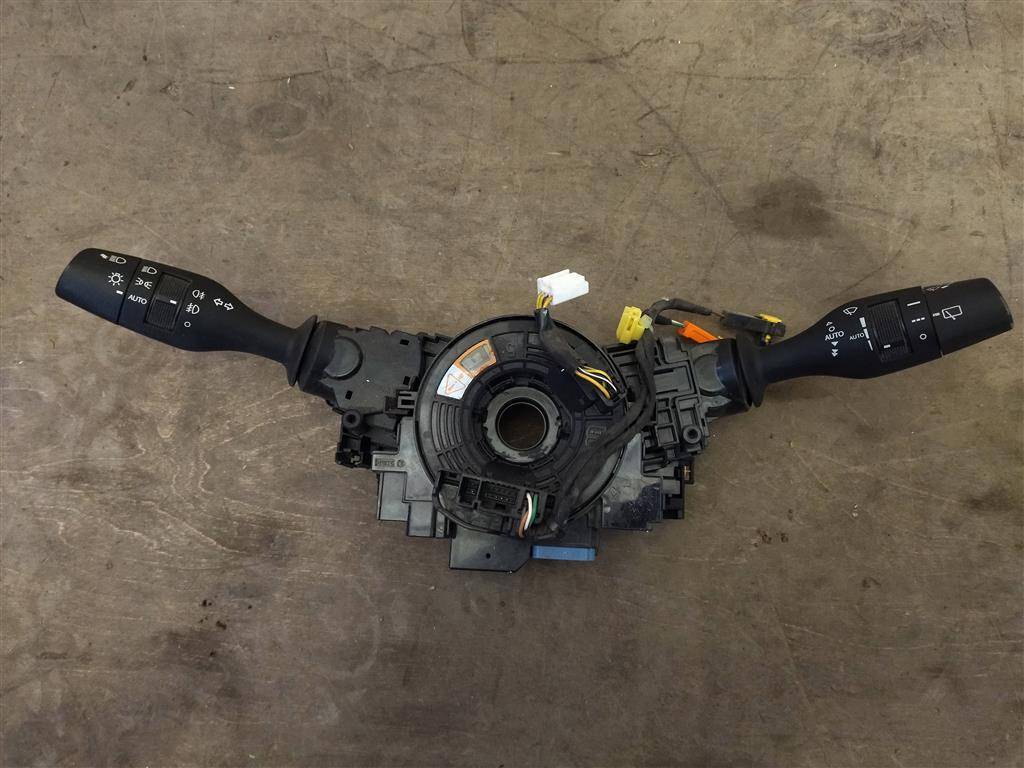 переключатель дворников Lexus RX 4 поколение 2017, 3.0 л., бензин, АКПП, передний привод, 8924558010, 8924558010 - фото №1