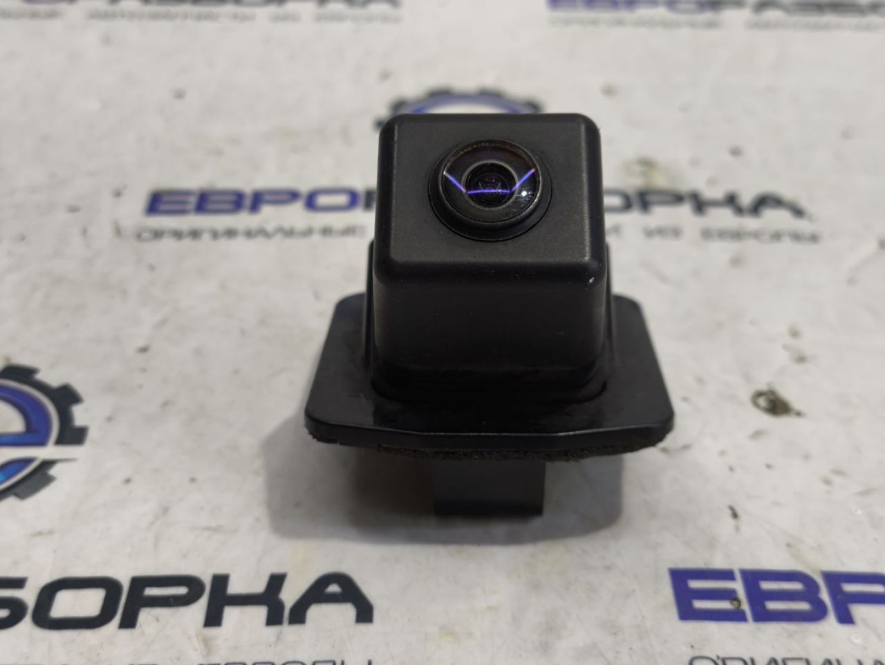 камера заднего вида Mercedes-Benz CLS-Класс C218/X218 W218 2012, 3.0 л., CDi, дизель, АКПП, передний привод, A0008202982, A2078200897, A0008201203, A2128201897 - фото №1