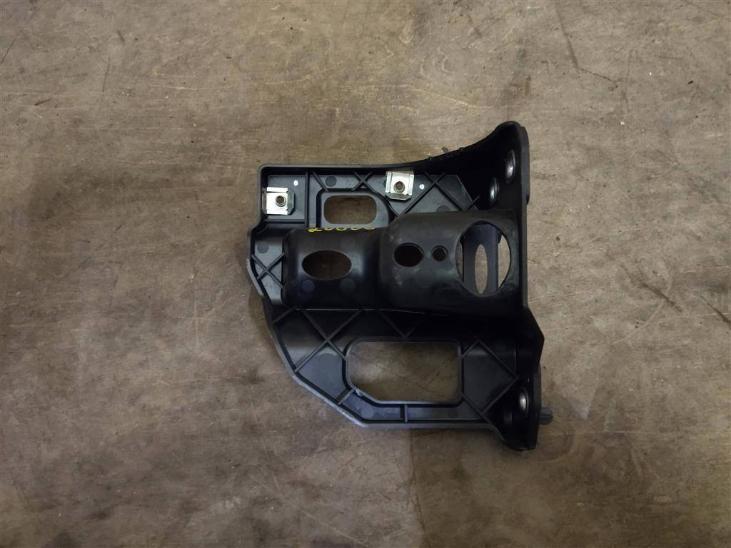 кронштейн (крепление) Porsche 911 991 2014, 3.4 л., бензин, АКПП, задний привод, 99155261900, 99155261900 - фото №1