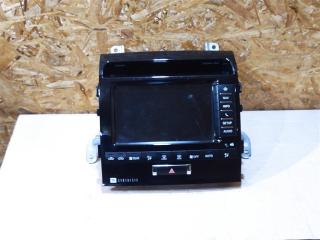 монитор мультимедиа Toyota Land Cruiser J200 [рестайлинг] 2015, 4.0 л., дизель, АКПП, передний привод, правый руль, 8611060130, 8611060130