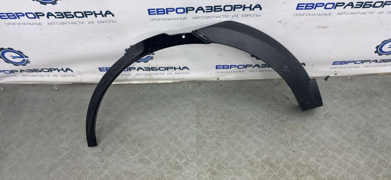 накладка колесной арки задний правый Land Rover Discovery 5 поколение L462 2017, 3.0 л., дизель, АКПП, передний привод, HY3M290E22AD, LR106670 - фото №1