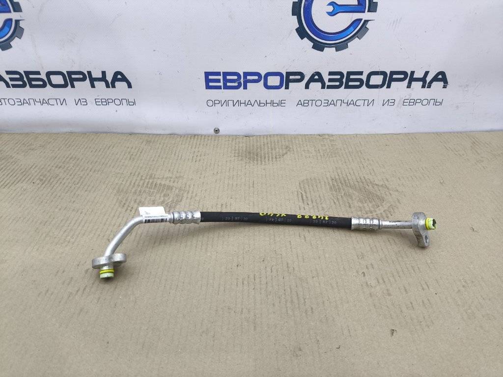 трубка кондиционера Volvo XC40 1 поколение 2020, 1.5 л., бензин, denim blue, правый руль, 31694875 - фото №1