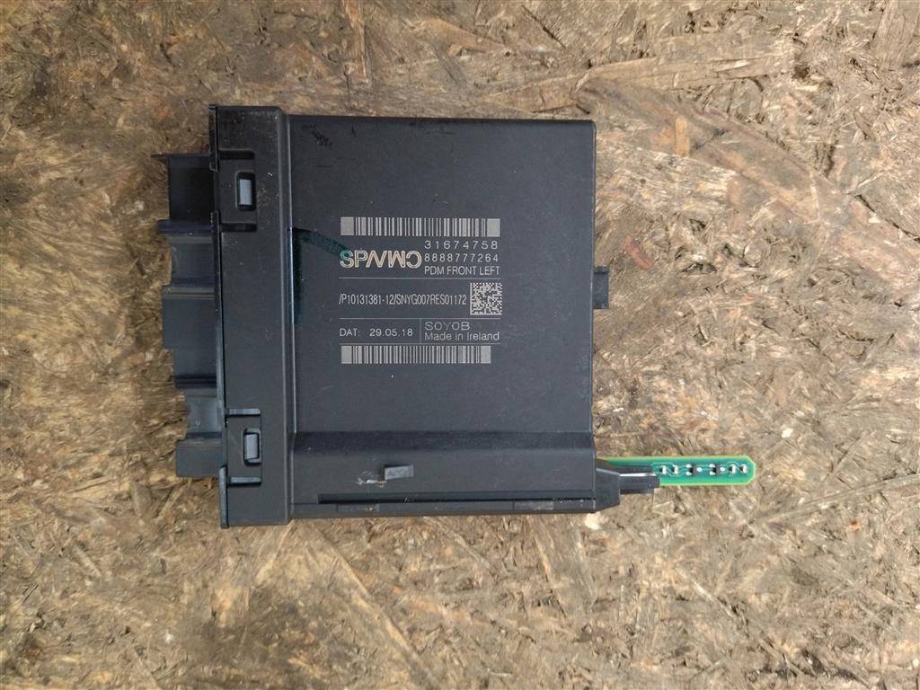 блок управления стеклоподъемниками Volvo XC90 2 поколение 2019, 2.0 л., дизель, АКПП, передний привод, 31674758, 31674758, 316747558, 8888777264 - фото №1