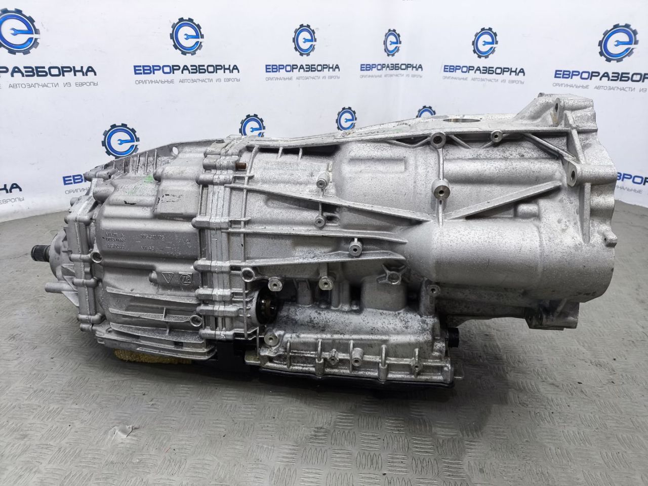 КПП автоматическая (АКПП) Bentley Continental GT 3 поколение 2023, 4.0 л., CVD, бензин, АКПП, красный, купе, полный привод, правый руль, 0DS300020BH, UUR - фото №1