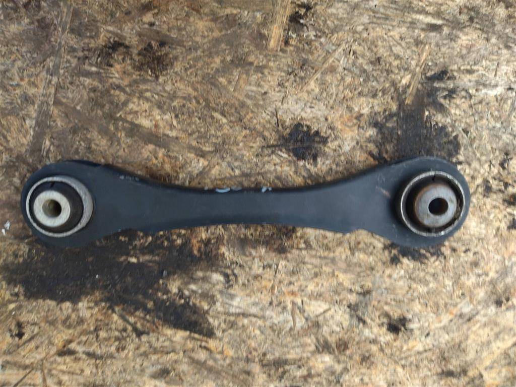 рычаг задний BMW 4 серия F32/F33 2016, 2.0 л., дизель, АКПП, передний привод, 33326792543, 33326792544 - фото №1